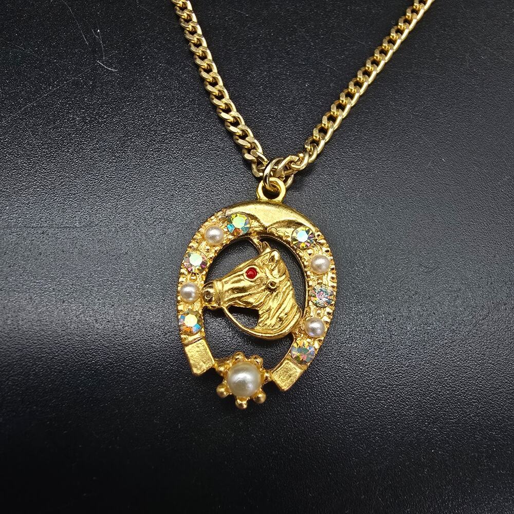 Gold Tone Horse Shoe Pendant Necklace Aurora Borealis Rhinestones Vintage